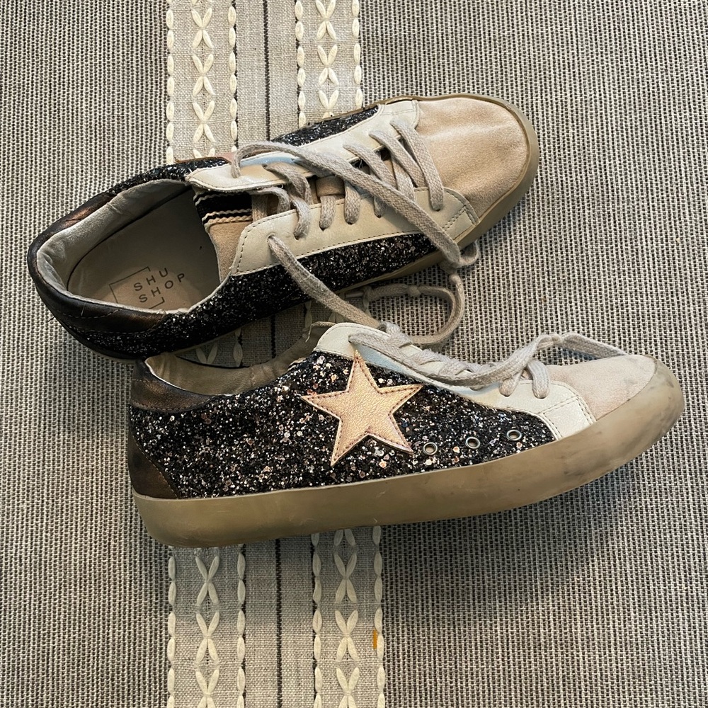 ShuShop Black Glitter Star Sneakers with Beige Accents
